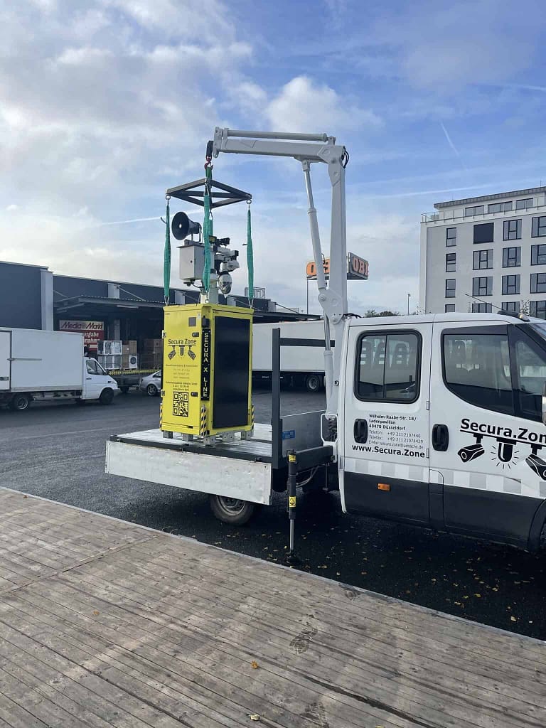 Kranwagen mit X-Line Box Solar & Brennstoffzelle Kranwagen mit X-Line Box Solar & Brennstoffzelle