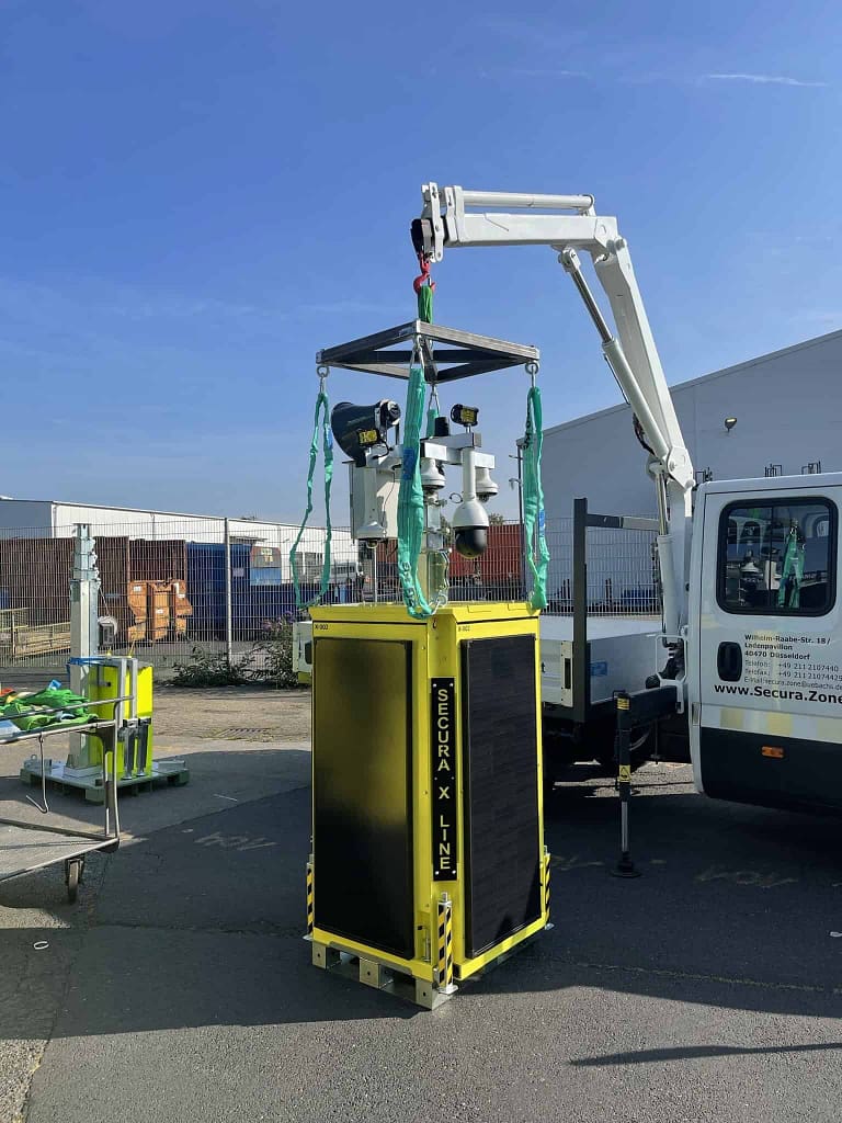 Kranwagen mir Solar X-Line Box Kranwagen mir Solar X-Line Box