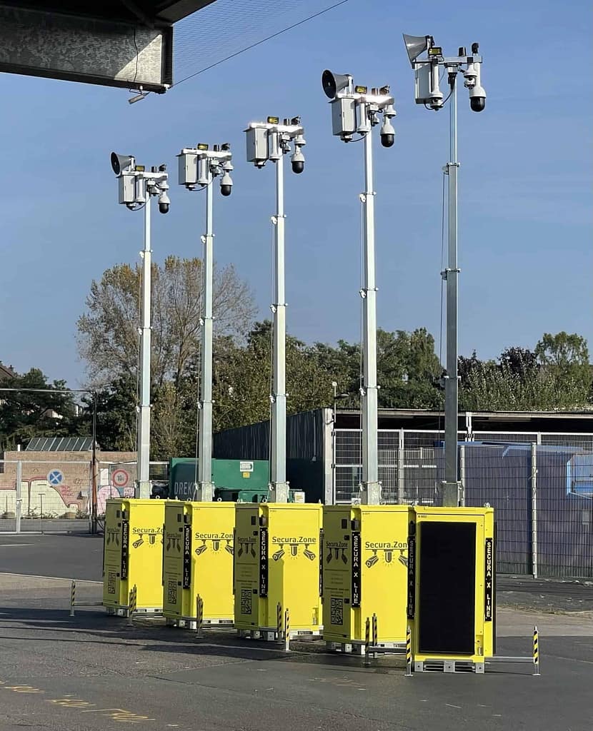 X-Line Boxen Ansicht von vorne X-Line Boxen Ansicht von vorne